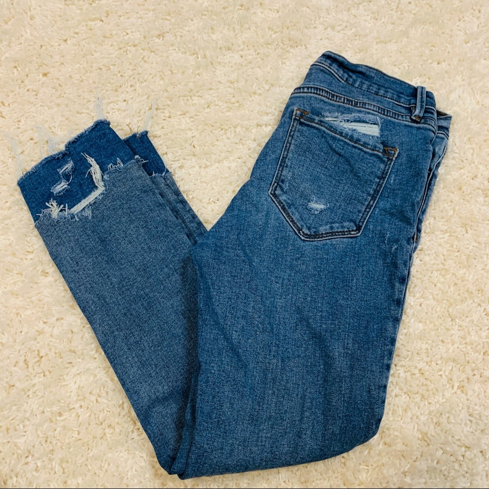 BDG Lightwash Twig High Rise jeans